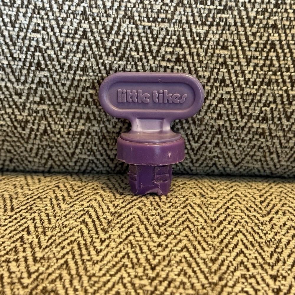 Little Tikes Cozy Coupe Car Replacement‎ part Purple Key
